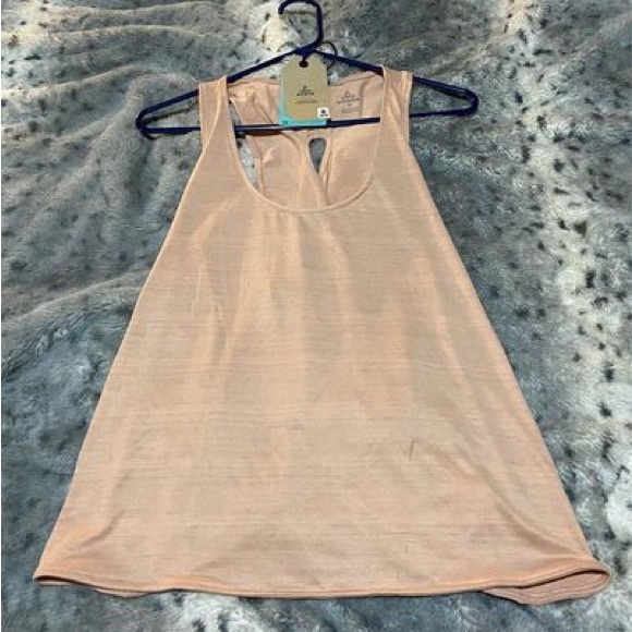 NWT XL Prana Pale Pink criss cross tank top Super cute and flattering Adorbs 🧘 - Picture 6 of 17
